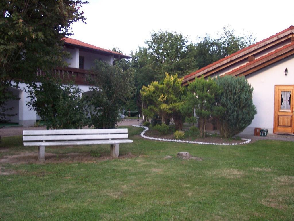 Aidenbach Paga Hotel מראה חיצוני תמונה