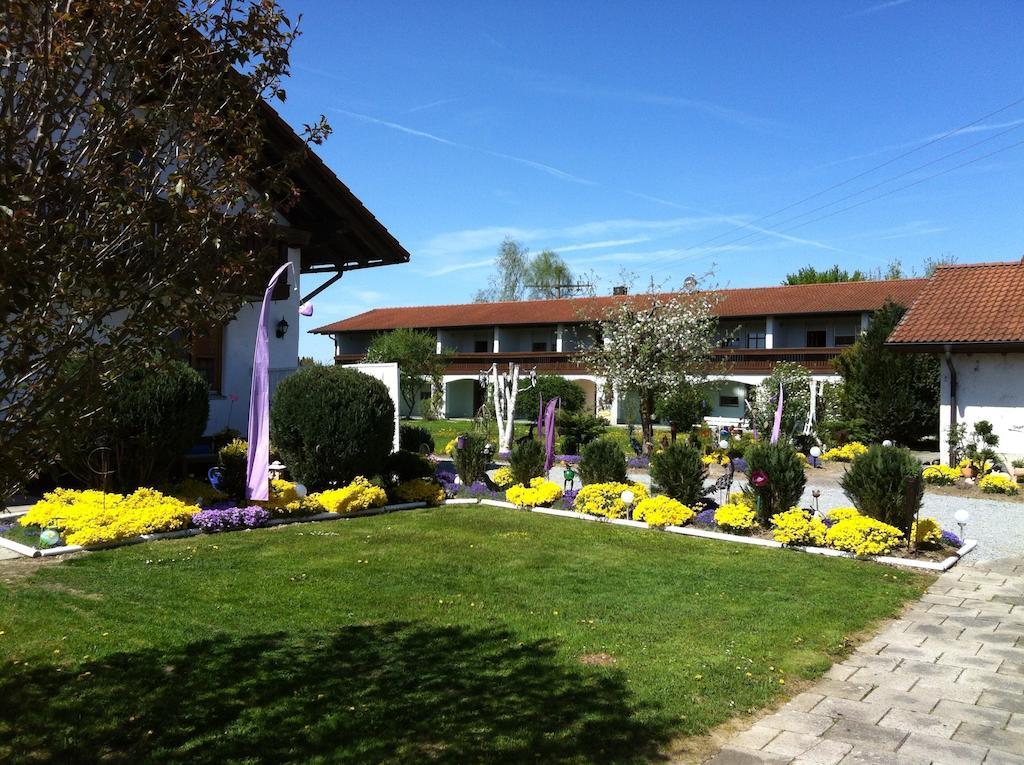 Aidenbach Paga Hotel מראה חיצוני תמונה